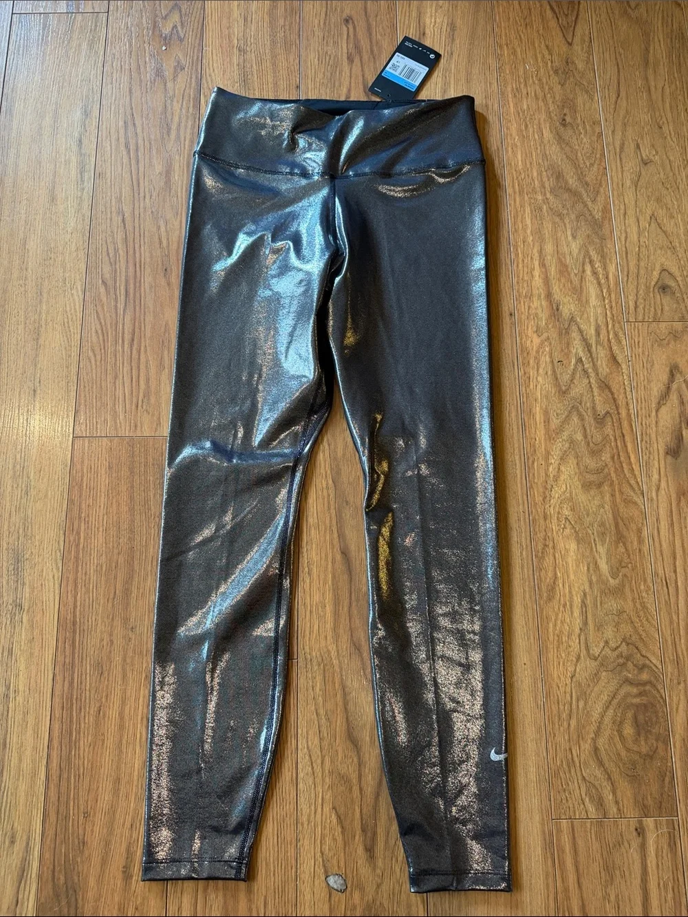 Nike Women’s Shiny Black Metallic leggings size m nwt